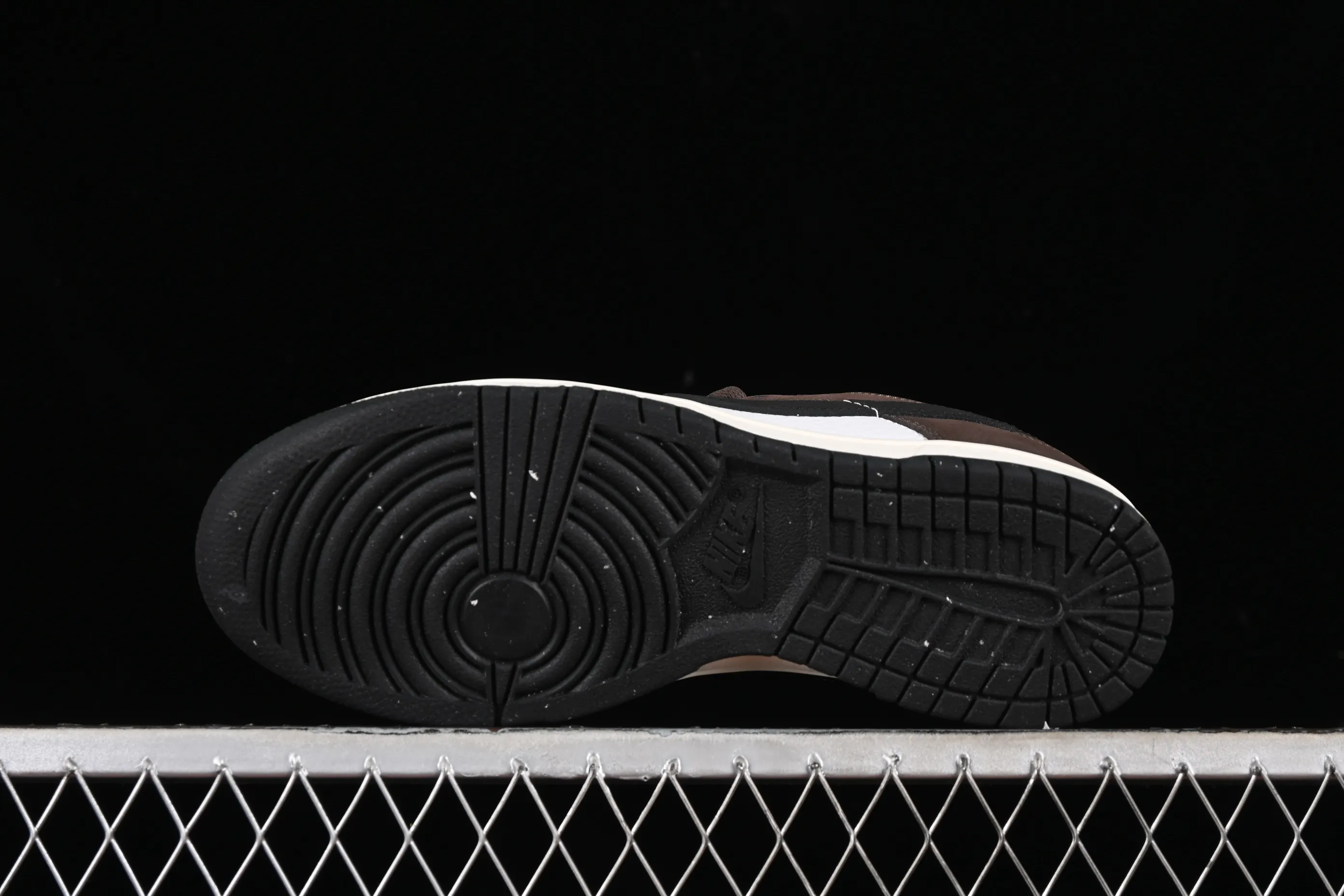 All Categories Nk SB Dunk Series Nk SB Dunk Low Low-top sneakers Z version Nk Dunk Low Next Nature "Cacao Wow" Black Mocha SB low-top casual sneakers HF4292-200
